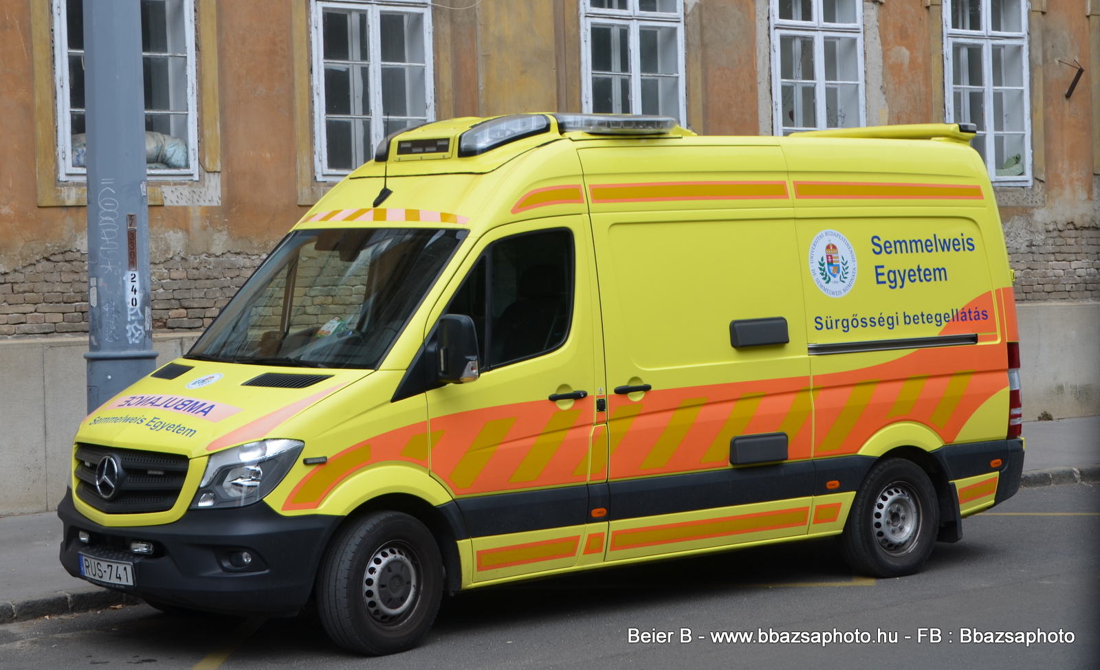 Mercedes Sprinter BM Heros mentő / Semmelweis Egyetem