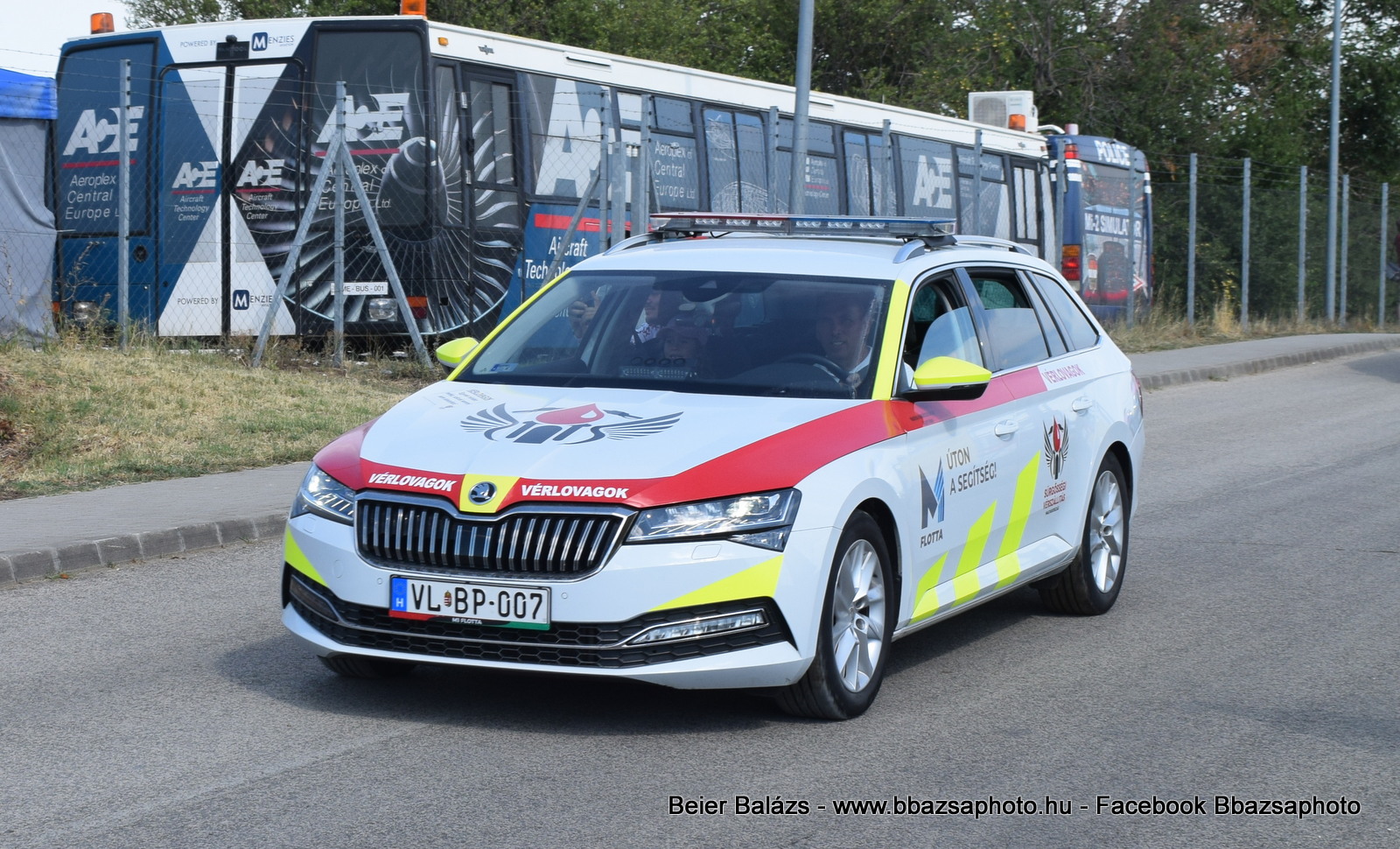 Skoda Superb – Vérlovagok